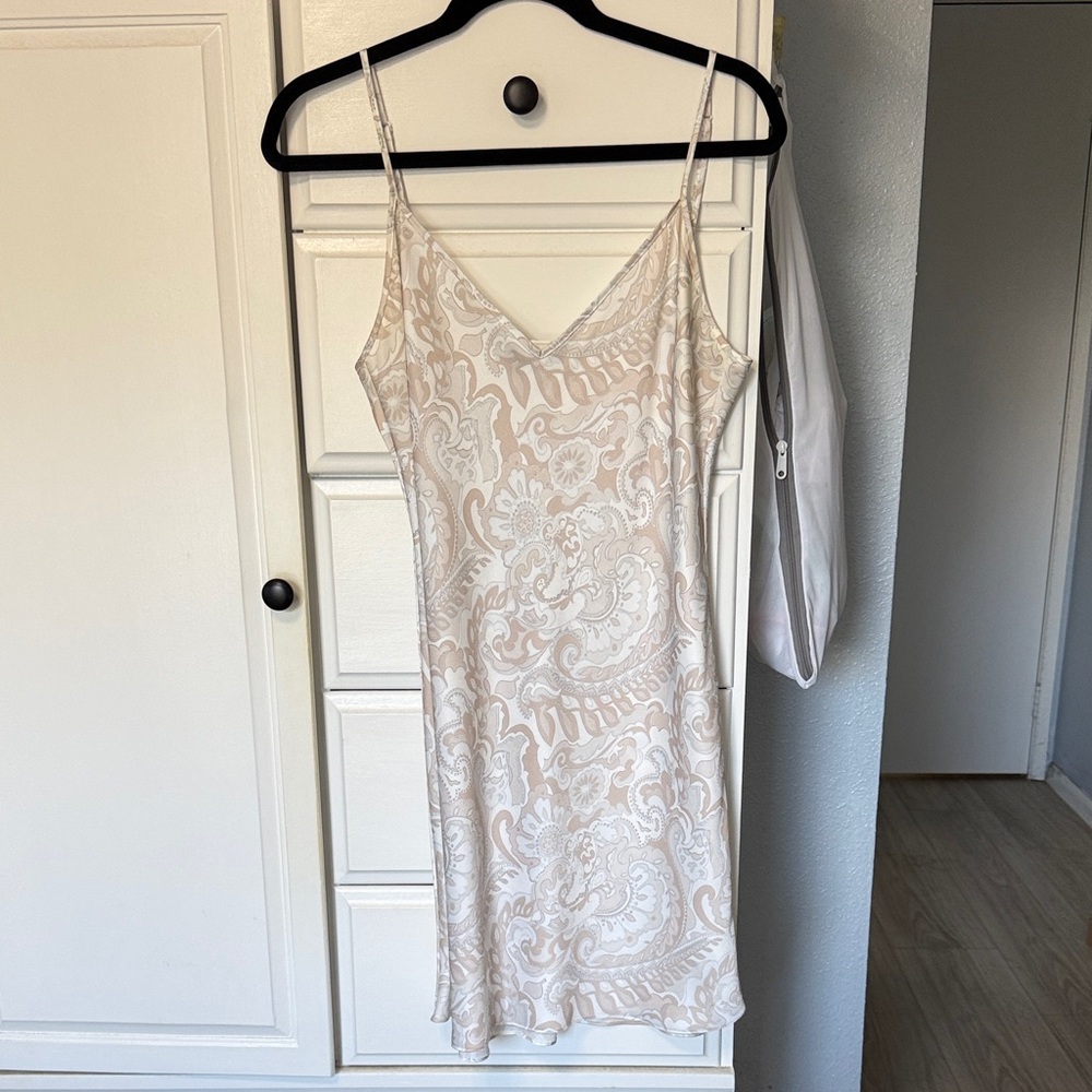 Wilfred Cream and Tan Paisley Slip Dress